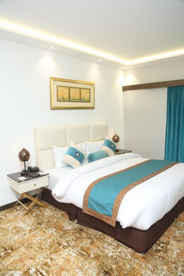 Faletti'S Grand Hotel Multan Extérieur photo