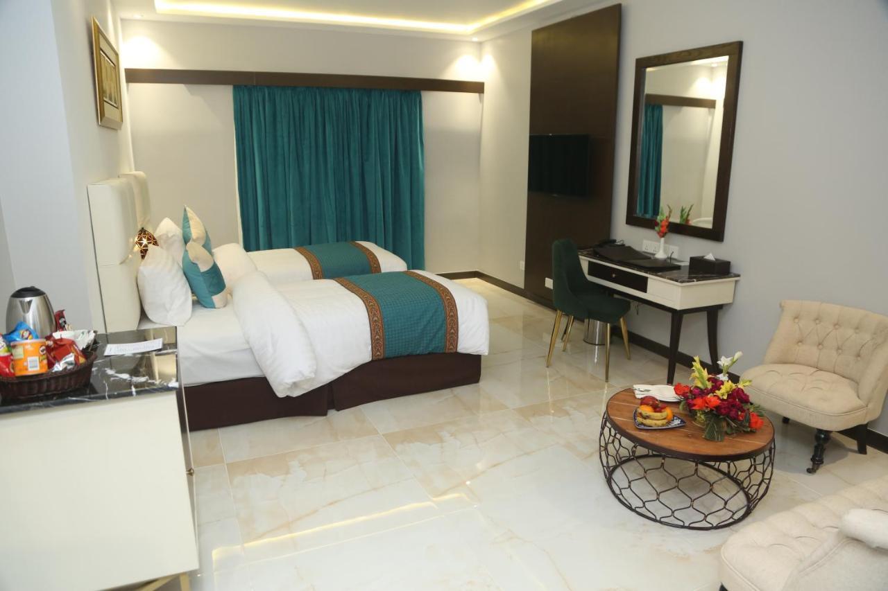 Faletti'S Grand Hotel Multan Extérieur photo