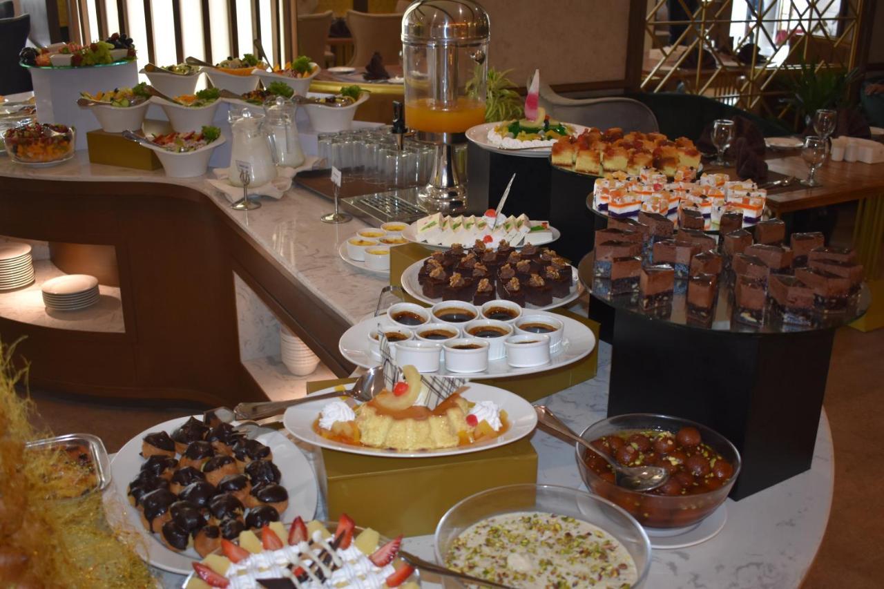 Faletti'S Grand Hotel Multan Extérieur photo